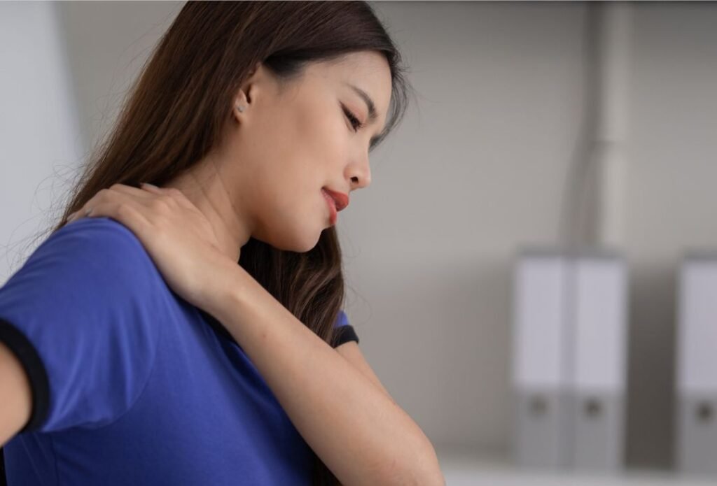 Dores nas costas, assaduras e baixa autoestima: Quando a cirurgia das mamas é uma questão de saúde