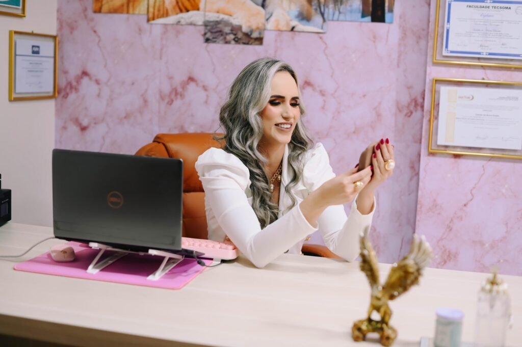 Dra. Isabella Moura É Reconhecida Como Um Dos Grandes Nomes Nacionais Em Terapia Sexual E Psicanálise Ao Final De 2025