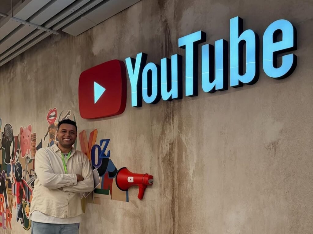 RedCast acelera crescimento e aposta em Sérgio Sacani para ampliar espaço entre os grandes podcasts do Brasil<br>