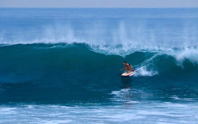 Para Tayane Dalazen, o maior luxo é viver no ritmo do mar