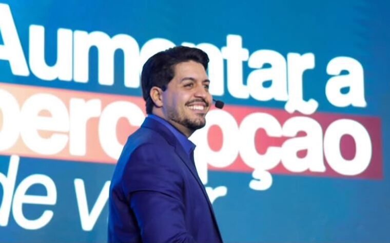 Felipe Marangni destaca a importância da gestão empresarial para o crescimento de clínicas odontológicas