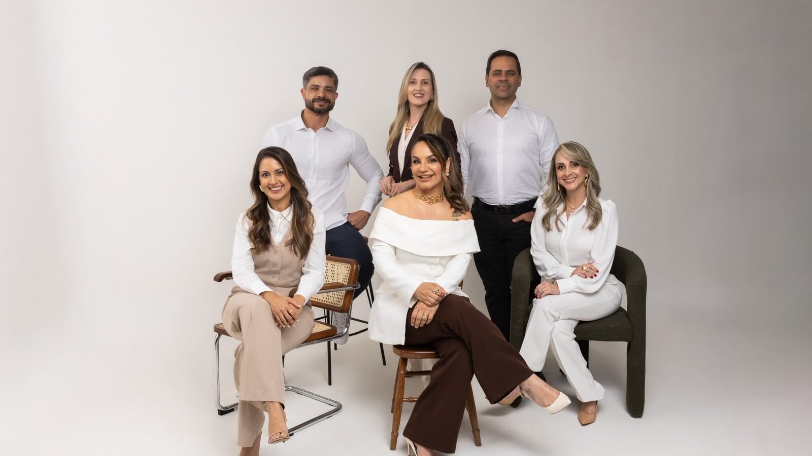 Fernanda Alcântara, Tiago Matheus, Ricardo Alcântara, Carla Alcântara, Ariane Soares e Mariana Lavagnini