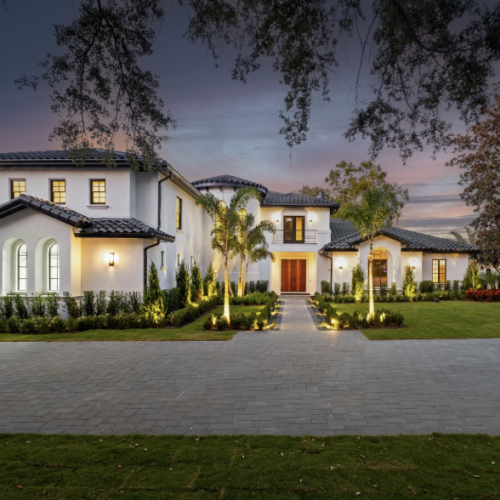 Andria Tagliari afirma que o projeto de design de interiores pode melhorar o investimento em uma vacation home.