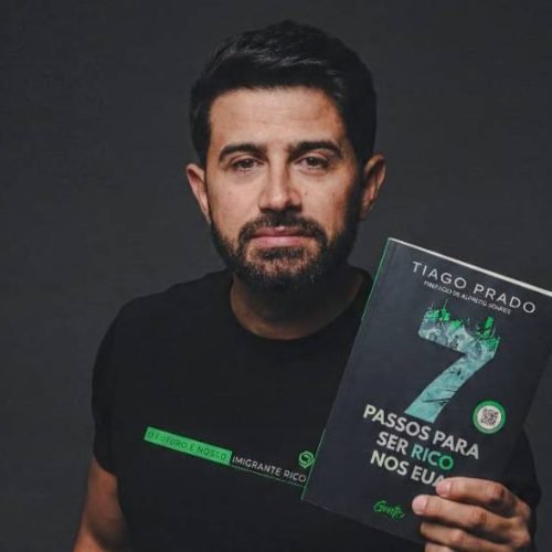 Tiago Prado também vai lançar seu livro em Belo Horizonte e Goiânia
