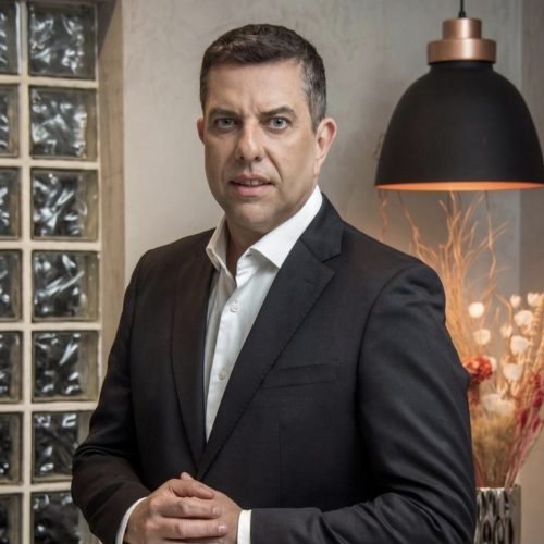 Dr. Anderson Bernal